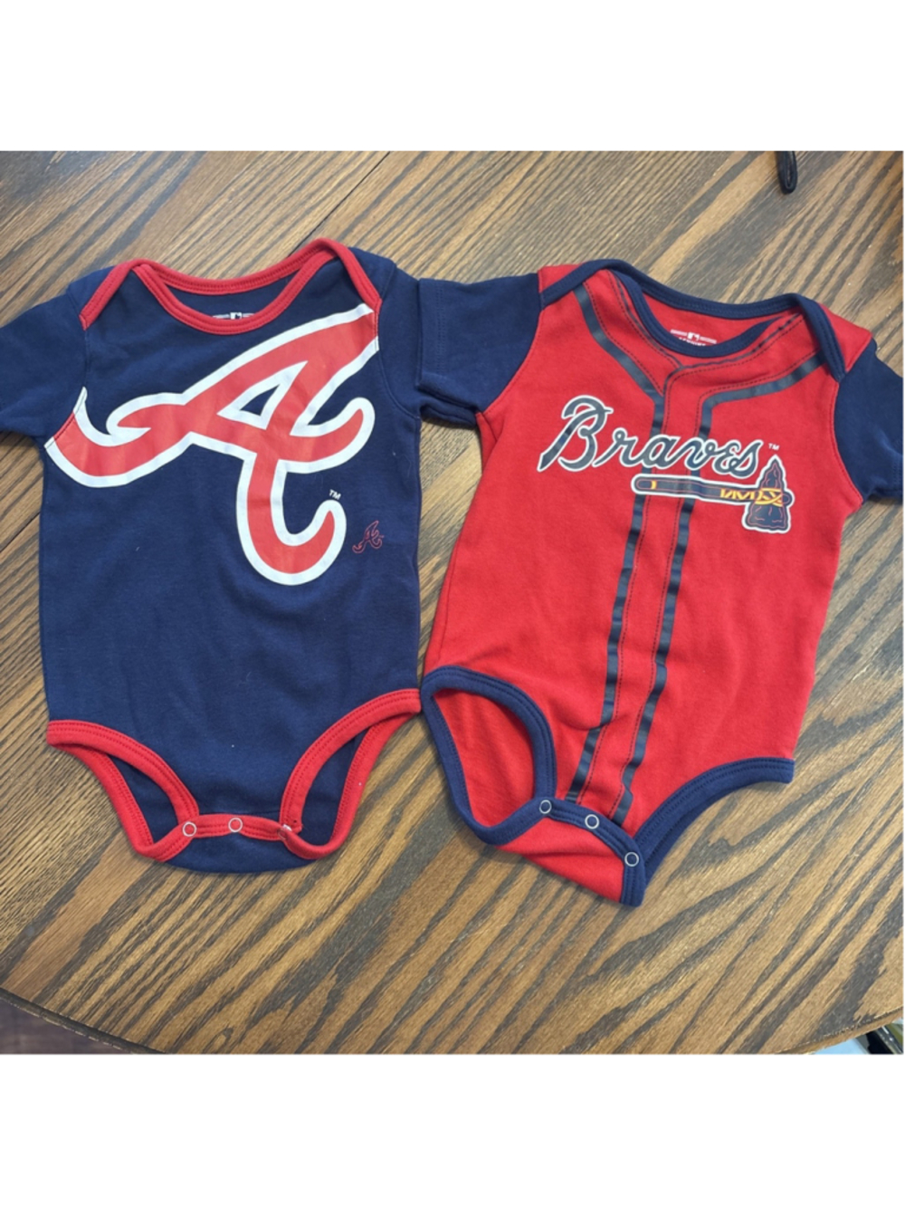 genuine merchandise atlanta braves one piece 6-9 month size
